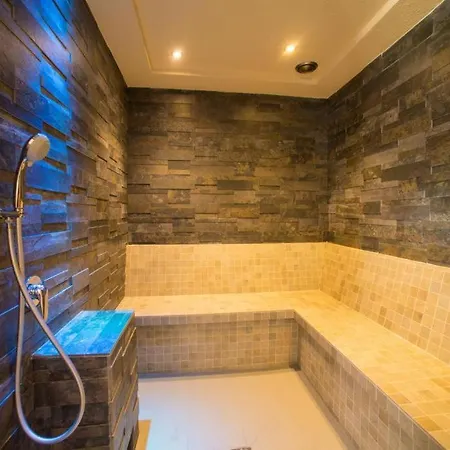 Atrium Oaza 아파트호텔 3*